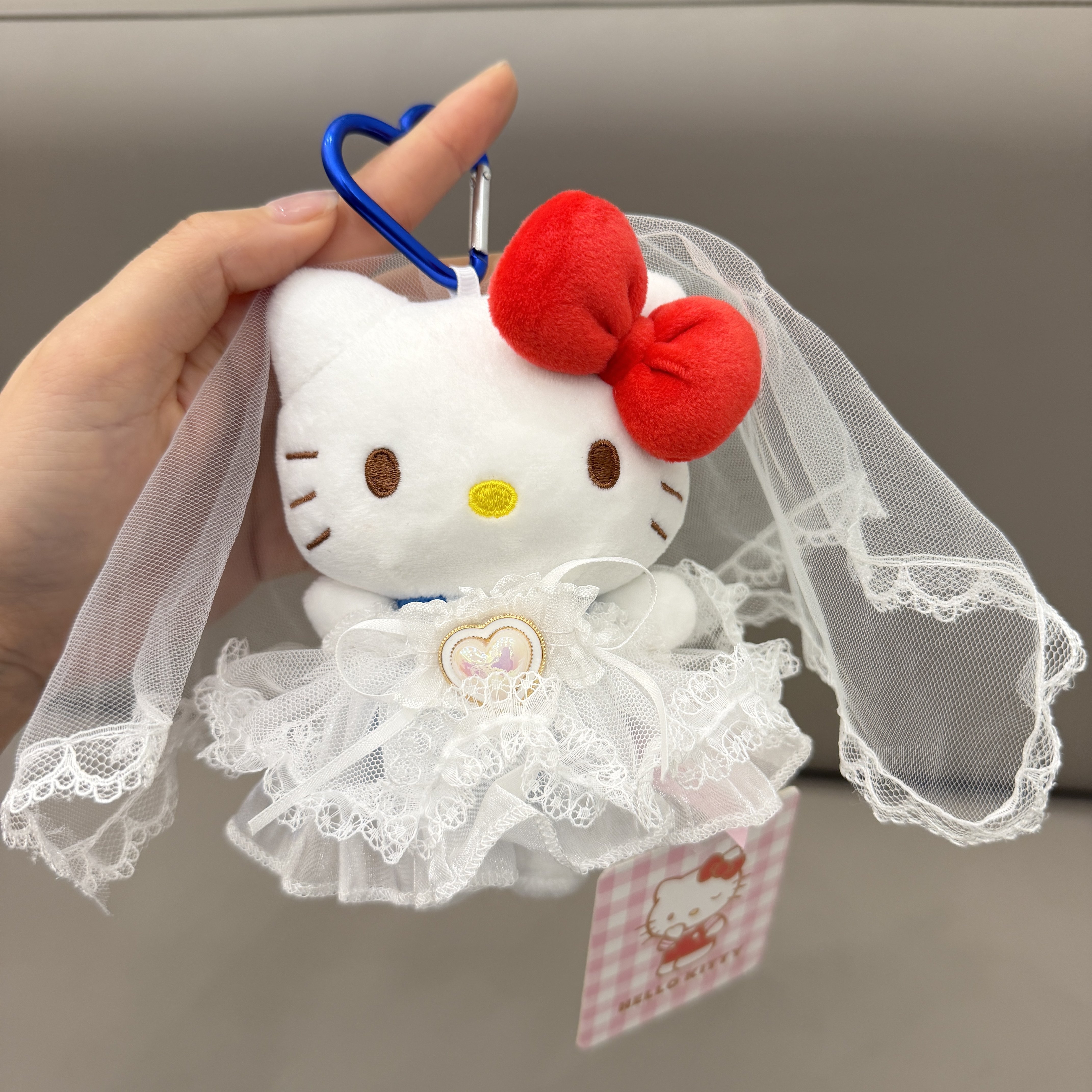 【正版】雪白婚纱卡通hellokitty毛绒公仔挂件钥匙扣包包挂饰礼物