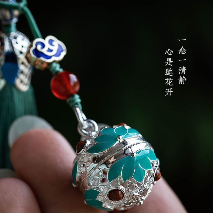 中国复古风随身香薰香囊流苏手机链挂件挂绳精致车钥匙吊坠