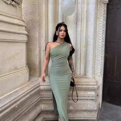 Spring Arrivals Resort Casual CollectionWomen Slit One