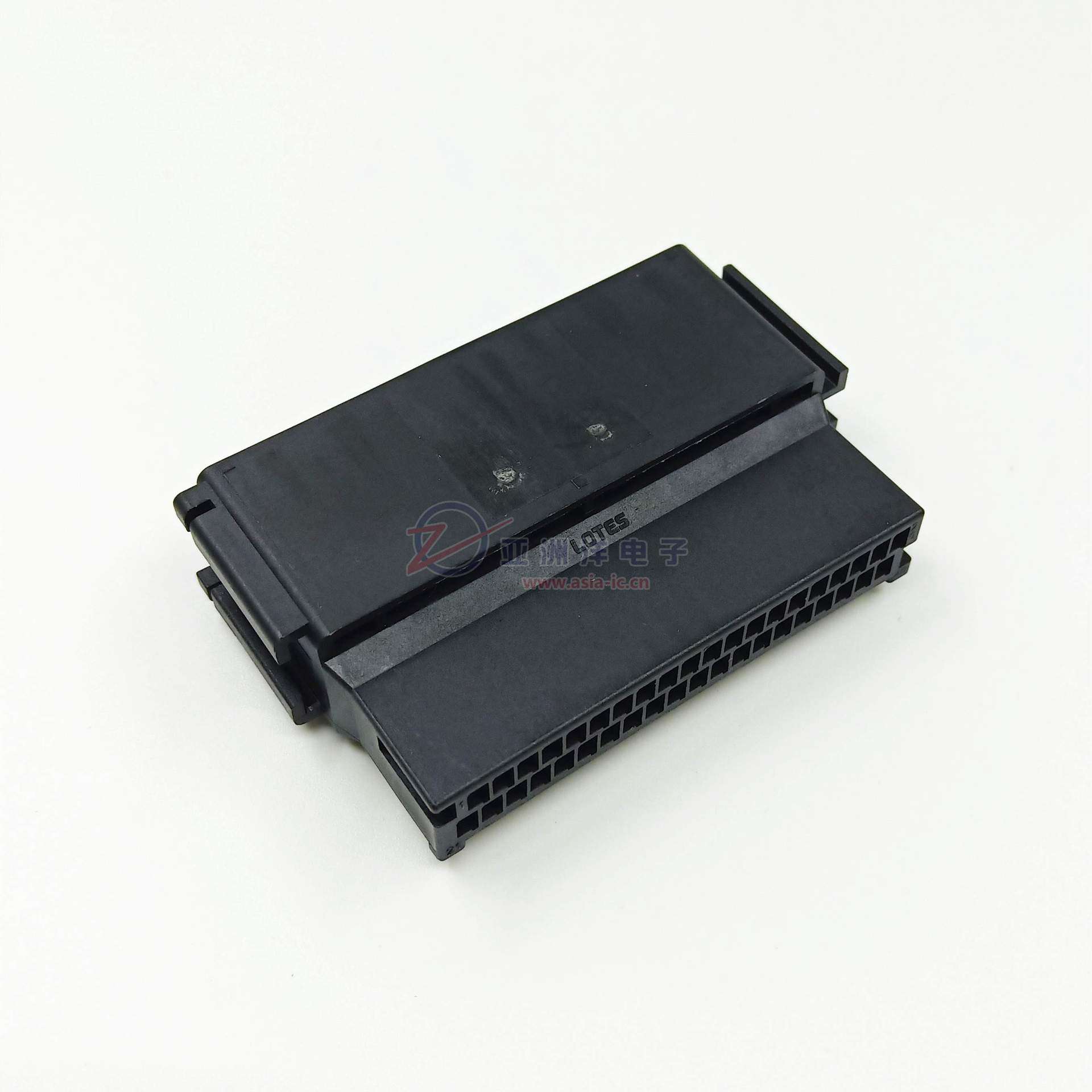 AAUS01AP0-040K01连接器LOTES间距2.2mm黑色胶壳40pin