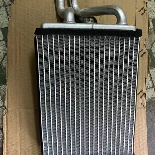 批发汽车零件铝散热器适用于HIACE 87107-26210