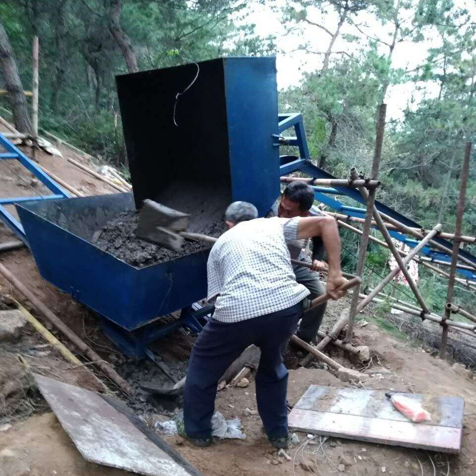 爬山虎上料机 楼房建筑提升机 工地水泥斜坡上料机陡坡防护运料机