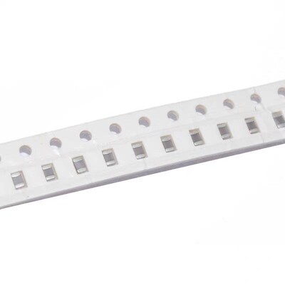 0402 0603 0805 1206贴片电容50V 15PF 22PF 24PF 27PF 30PF 33PF