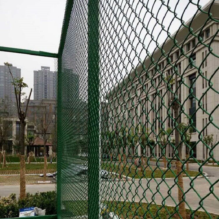 球场围栏体育场围网桥梁防护网监狱护栏机场护栏勾花网适用体育场