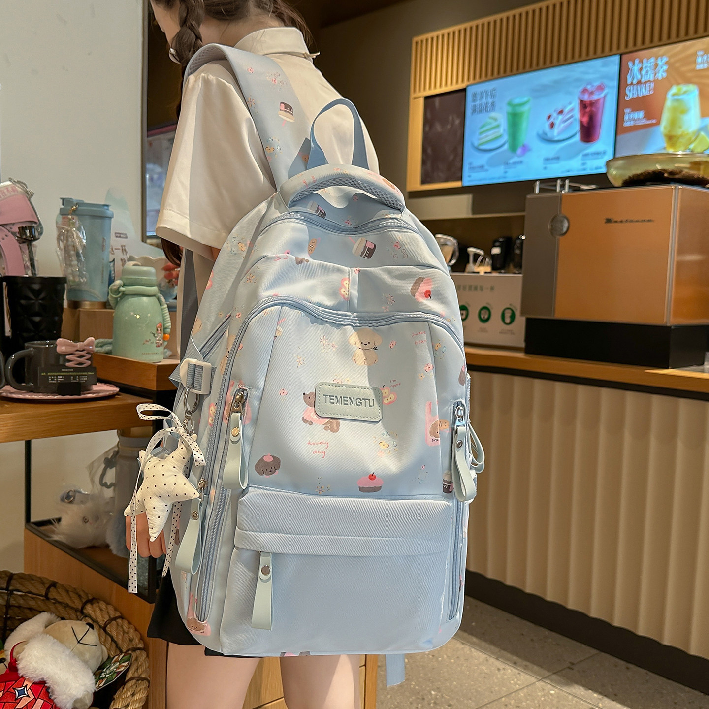 高颜值大容量女学生卡通双肩包