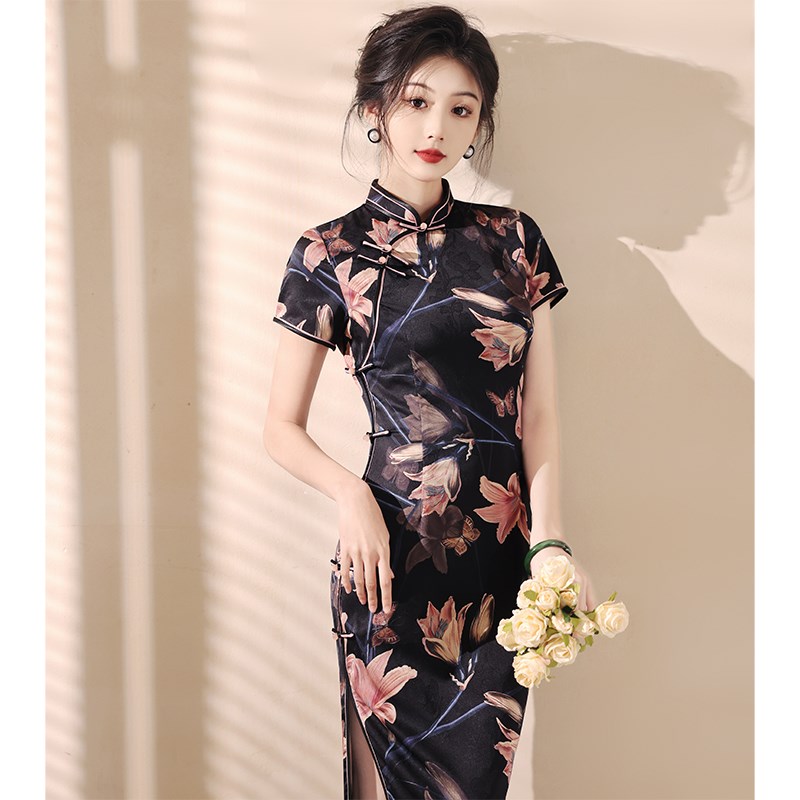 速发日上海传统旗袍2025春夏中国风年轻款优雅端庄质气老常走秀演