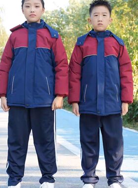 小学生新款冲锋衣秋冬加绒加厚一体棉服幼儿园服冬季儿童班服保暖