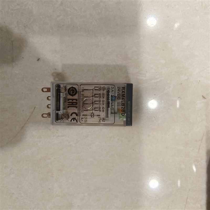 RXM4LB2P7/RXM4LB2BD/RXM2LB2BD/RXM2LB2P7底座RXZE1M4C/RXZE1M2C