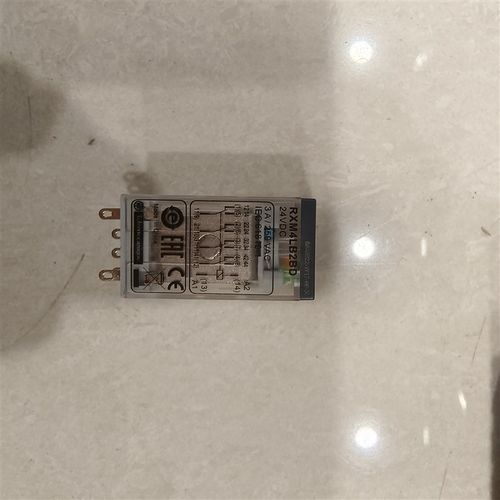 RXM4LB2P7/RXM4LB2BD/RXM2LB2BD/RXM2LB2P7底座RXZE1M4C/RXZE1M2C