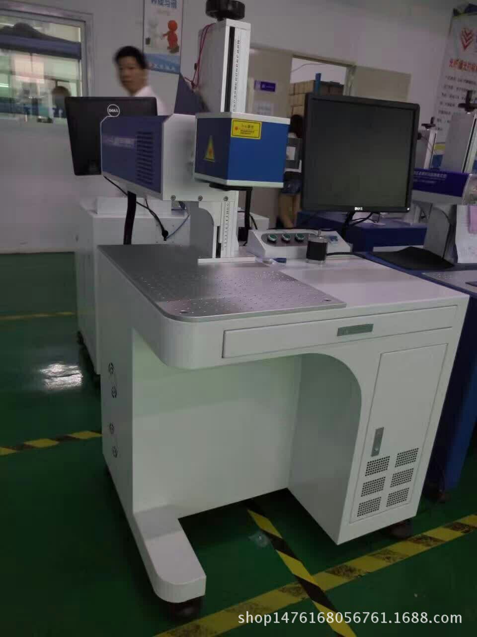 大幅面牛仔布料打标雕打标范围300*300行业用的很好
