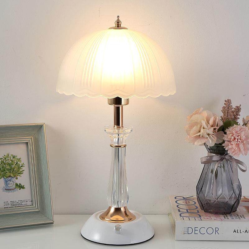 欧式卧室床头柜台灯现代简约个性调光旋钮开关玻璃灯罩台灯