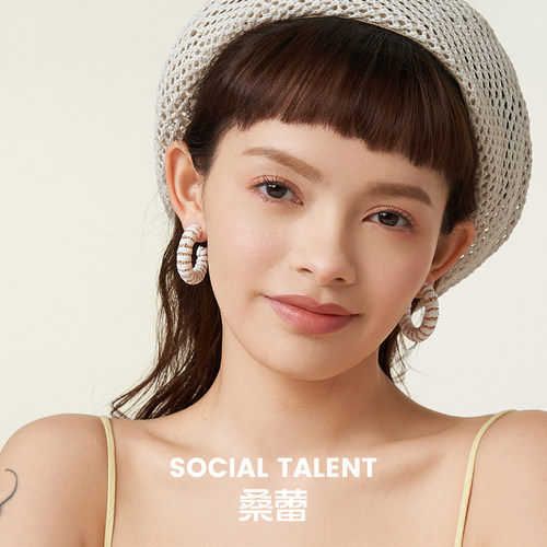 桑蕾酷黑莓桑耳环秋冬新款