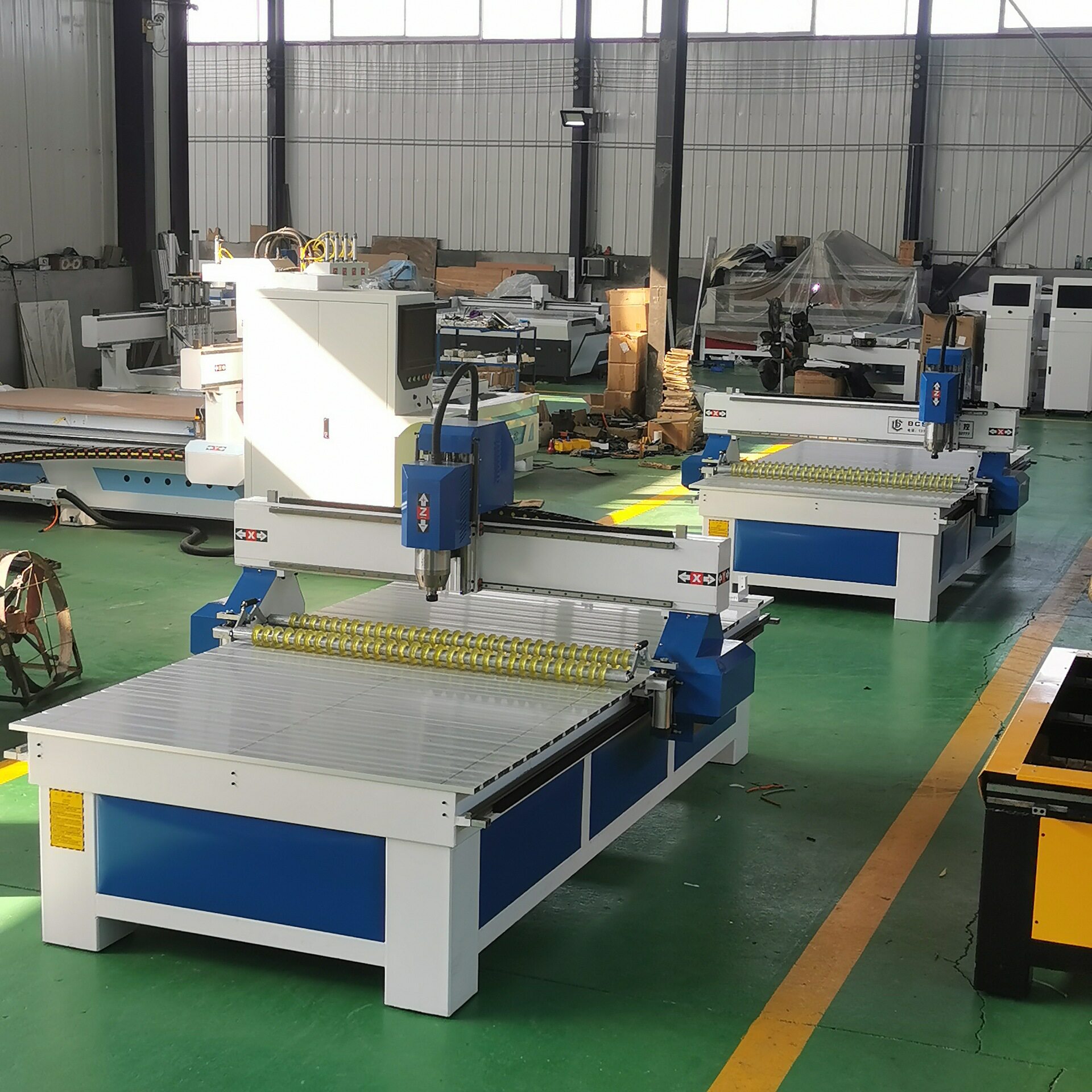 彩钢复合板移动厕所切割机长春彩钢复合板雕刻机活动房公厕切割机