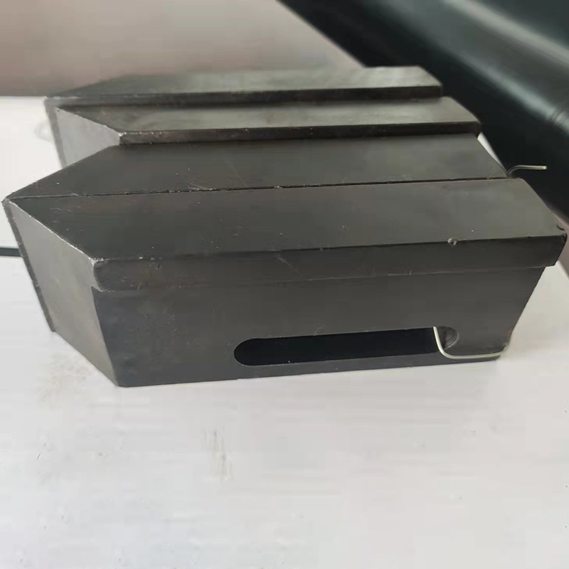 张家港MC275A315B金属圆锯机切管锯管机用钳口夹钳夹具45#钢材质