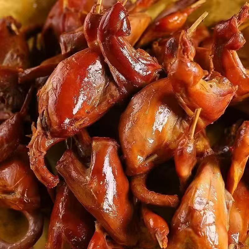 香辣鹌鹑冷吃真空单独包装开袋即食网红悠闲零食休闲娱乐下酒卤味