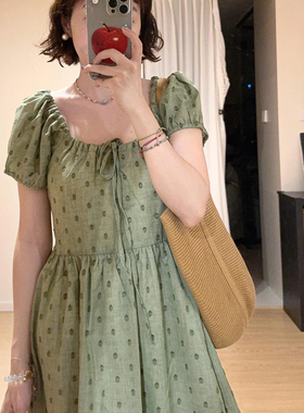 法式连衣裙女夏2025新款穿搭抽绳绿色波点绝美掐腰小个子气质长裙