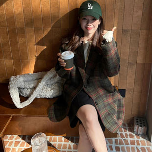 复古墨绿色格纹羊毛呢西装外套女秋冬加厚垫肩呢子西服外套女秋冬