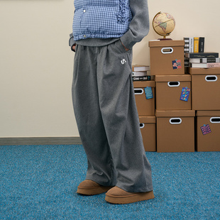 iSaluteU原创绣花小logo磨毛叠褶设计直筒休闲裤 秋冬宽松百搭长裤