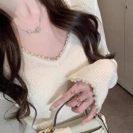 计感钉珠V领针织衫女秋冬2025新款千金少女风内搭打底衫长袖上衣