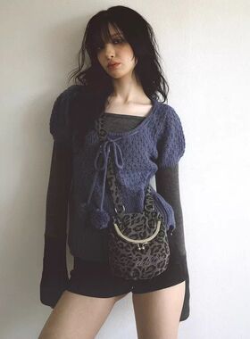 现货 羊毛毛球系带短袖针织衫女2026春季纯色圆领叠穿上衣badbl*e