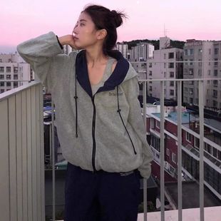 现货 双面穿摇粒绒秋冬连帽外套八奶休闲宽松两面穿上衣barnn*t