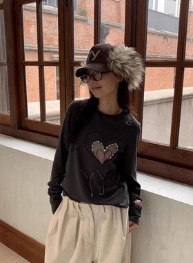 现货 撞色爱心字母印花钉珠圆领长袖T恤女2025秋季薄款修身上衣