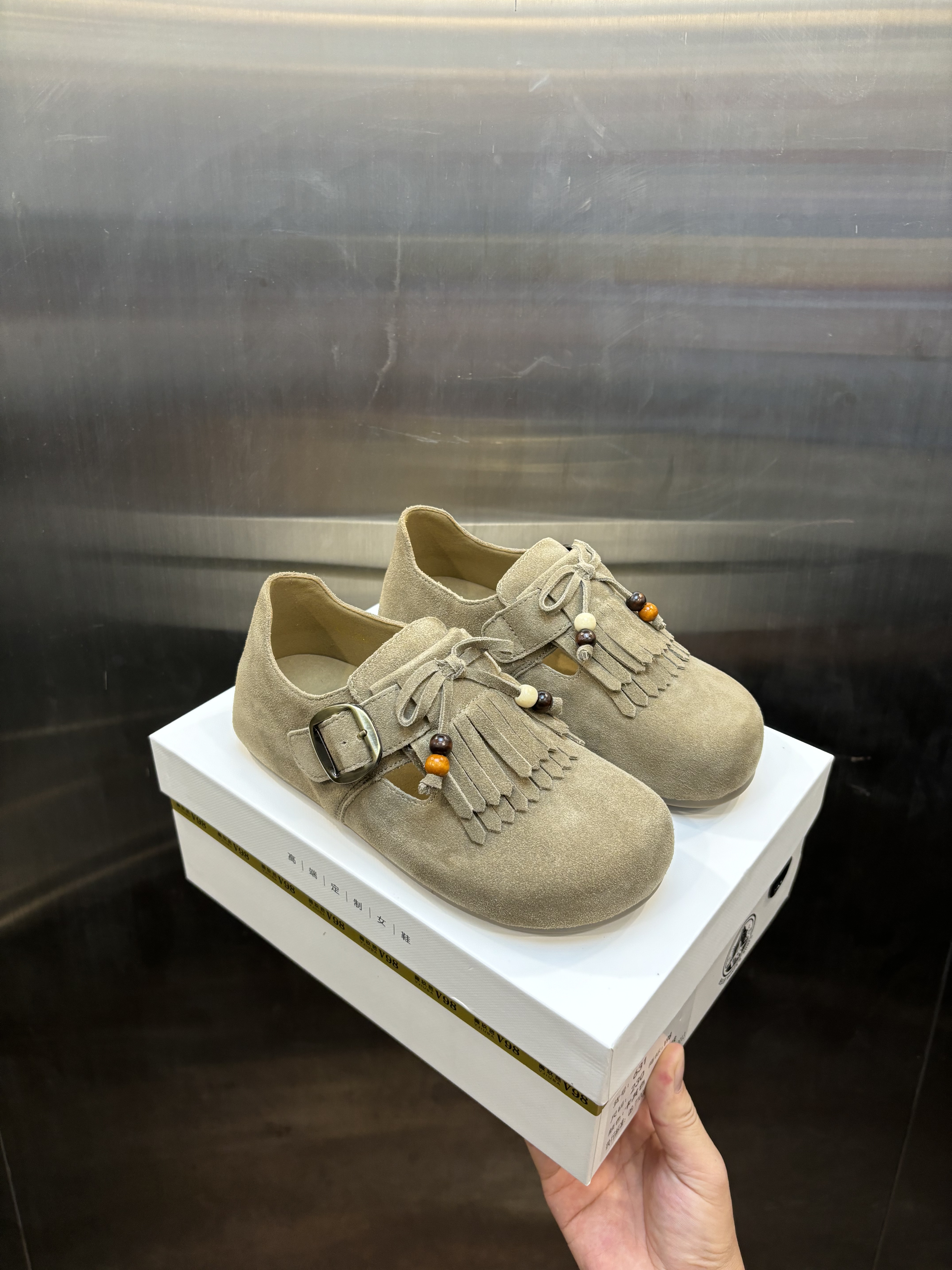 厚底真皮流苏勃肯女鞋2025秋季新款一脚蹬磨砂单鞋软底豆豆乐福鞋