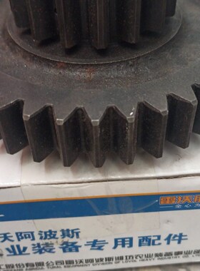 潍柴雷沃RG50 60 收割机配件原厂80乔四轴齿轮