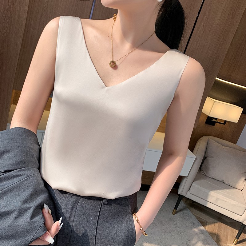 仿冰丝吊带背心女内搭打底配西装春夏款丝质女装SV领黑色白色外穿