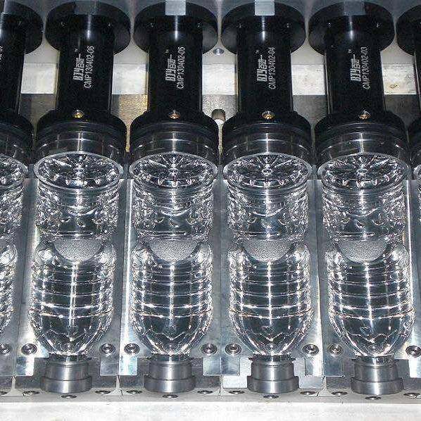 厂家供应1出8供应pet吹瓶注塑模具塑料矿泉水瓶模全自动吹瓶模,橡塑材料及制品,泡沫塑料模型/模具,淘宝优惠券,粉丝福利购,淘宝优惠卷