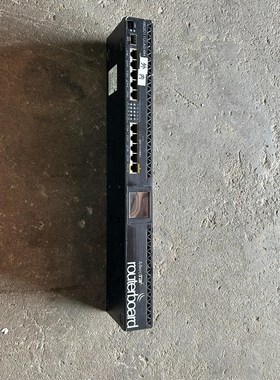 Mikrotik RB2011UiAS-RM千兆有线路由器