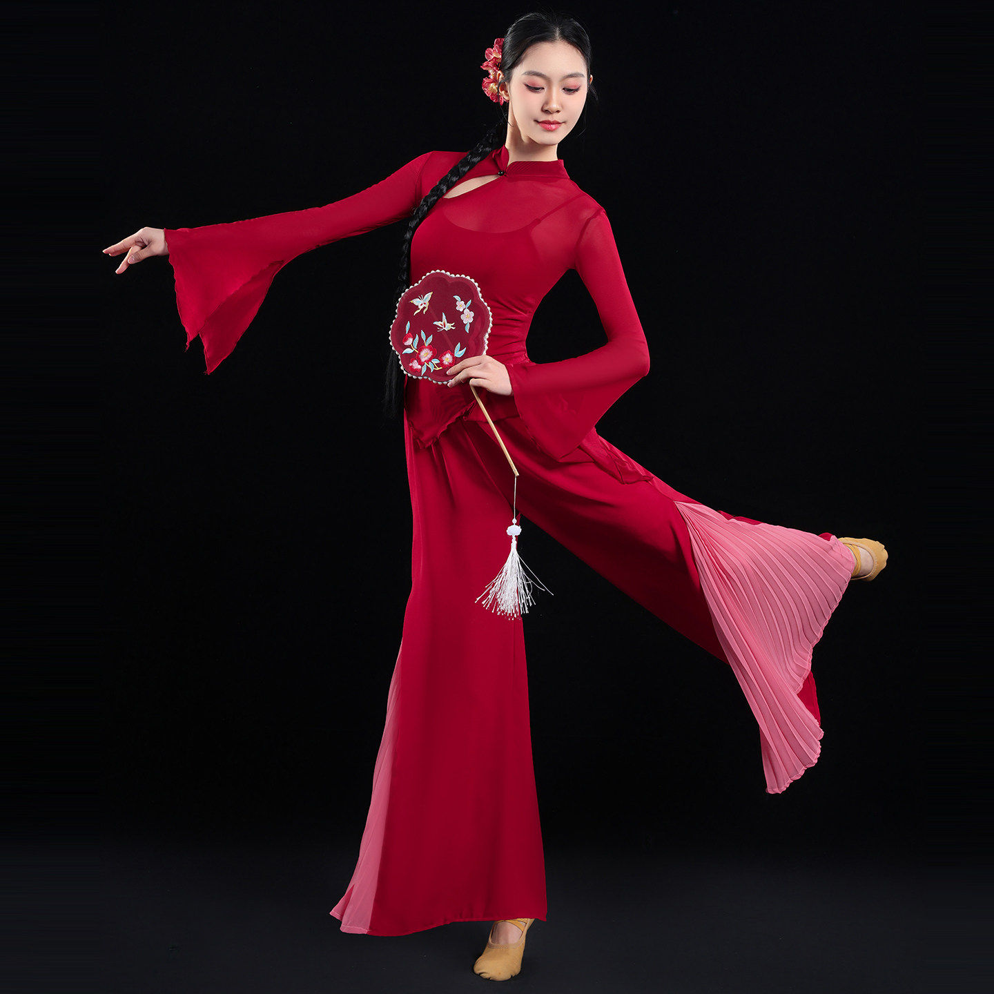 俏谁家大美人胶州秧歌服
