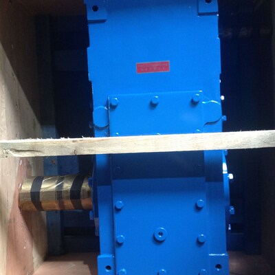 RXF67DV132S4-5.5减速KF9u7-RL77-DT80齿轮箱S87-2.2KW-NA10-MII