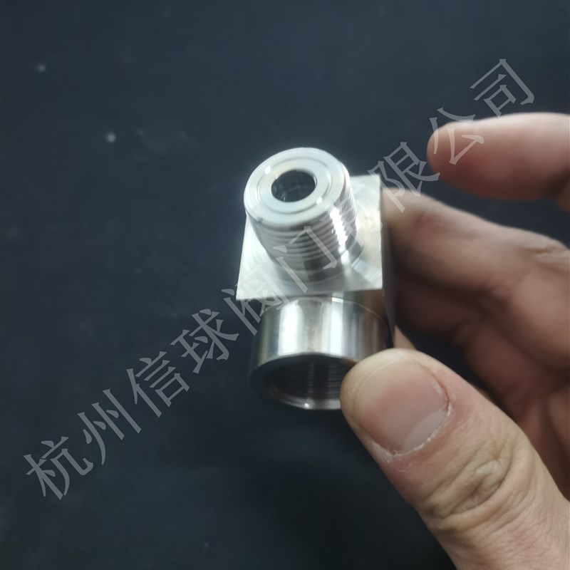 不锈钢304/316公制内外丝弯头M26/M14//M20*1.5仪表直角弯头螺纹