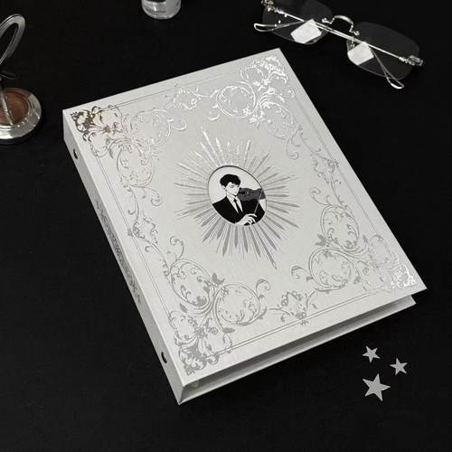 简约无属性银色A5卡册四宫格ins风3寸小卡拍立得收纳相册展示册