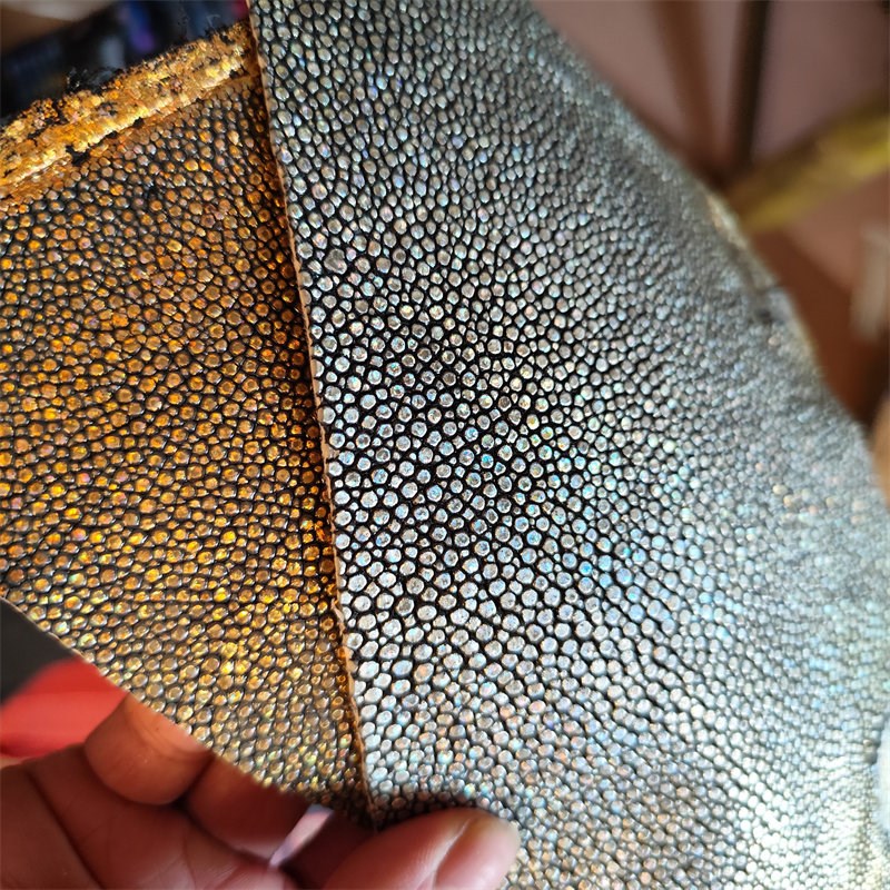 采购产品泰国抛光珍珠鱼尾皮革,珍珠鱼DIY手机壳,表带,卡片持有人