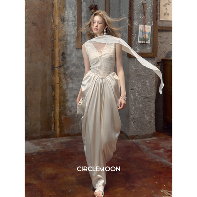 夏季新款法式气质显瘦无袖连衣裙