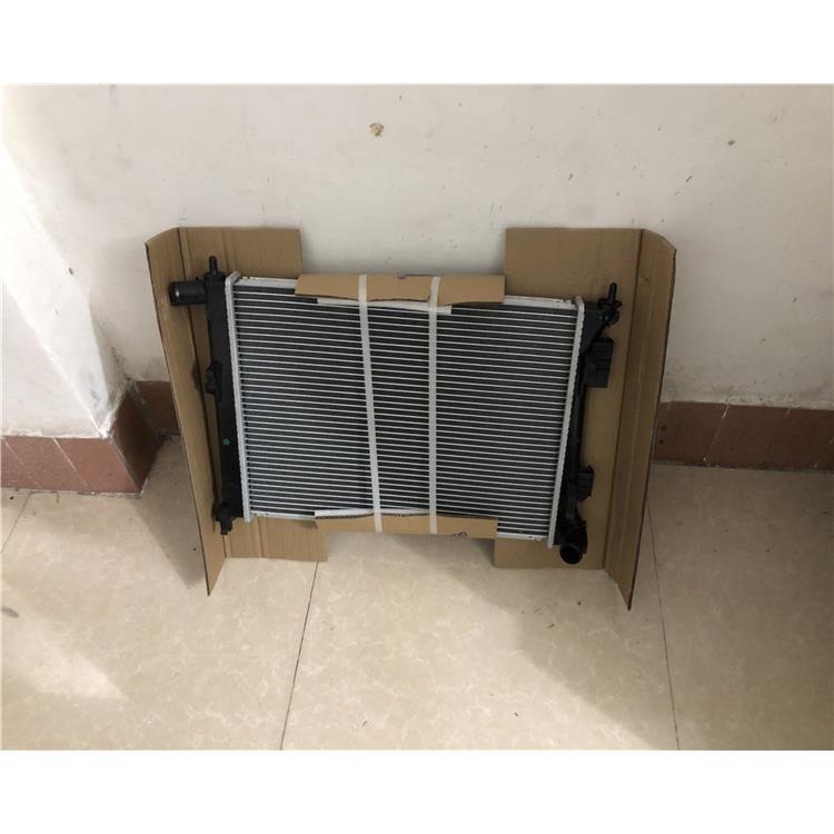 适用起亚K2远舰K3福瑞迪K5赛拉图智跑水箱手动波自动档散热器水箱