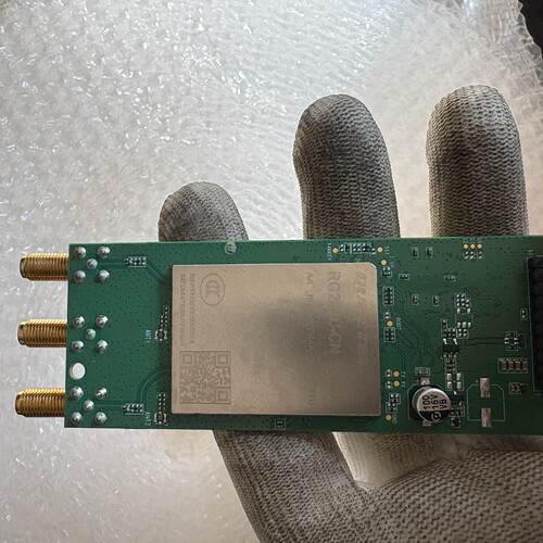 议价移远RG200U-CN 5G模块，拆机件，带SIM卡槽，接口