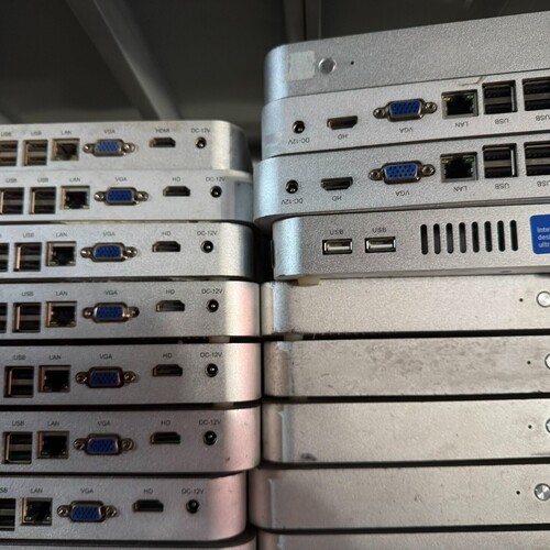 议价迷你小主机 配置1007u+2g内存+32g固态