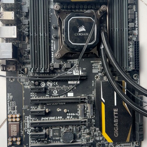 议价GA-X99-UD4原装拆机主板，带Corsair一体式水冷