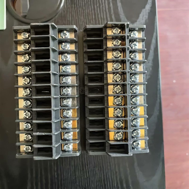 GEFRAN杰弗伦压力传感器变送器2500一1一1一0一0一