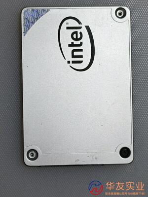 INTEL英特尔540s 120G固态硬盘 盘电脑上