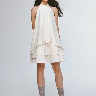 现货FUSS 钢琴师_层v次重工百褶_纸感褶皱_象牙白A字大摆连衣