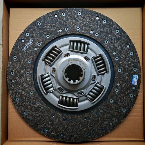 解放J6JH6J7一东原厂离合器片适用于500 550马力95U