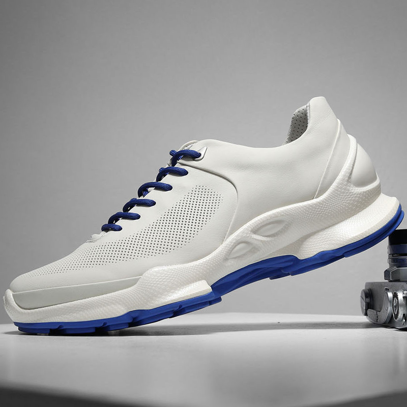 真皮冲孔透气休闲运动鞋软底缓震