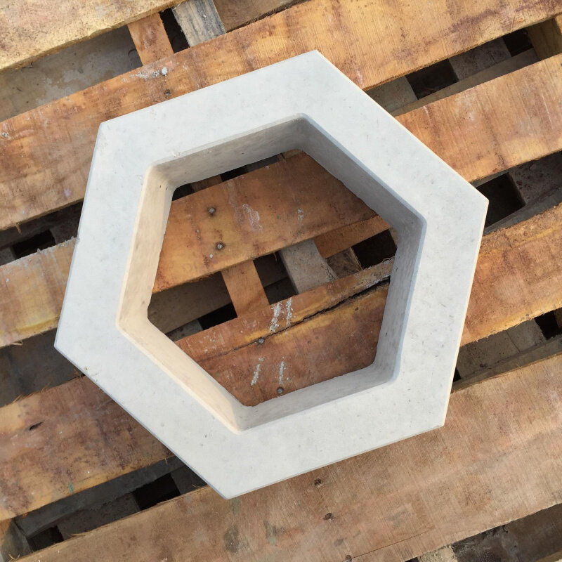 六角空心护坡砖河道边坡六棱实心块水泥砖生态连锁工字植草砖