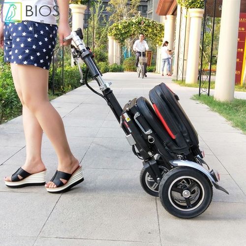 小型可折叠老年i人代步车迷你电动三轮车残疾人电动轮椅锂电上飞