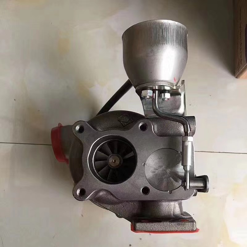 玉柴四缸发动机B9200带阀JP60C A9CMT3-1118100-502涡轮增压器