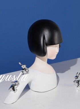 现代简约卡通女孩摆件样板房间儿童房客厅电视Q柜创意家居软装饰